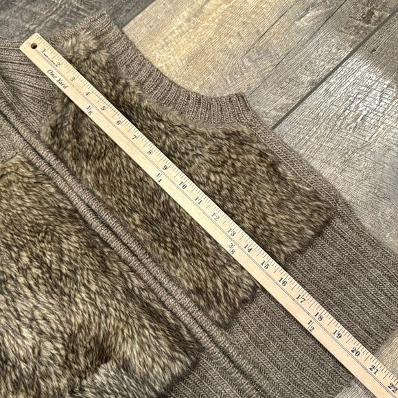 Cabi 167 Faux Fur Fuzzy Vest Size S - Picture 4 of 7